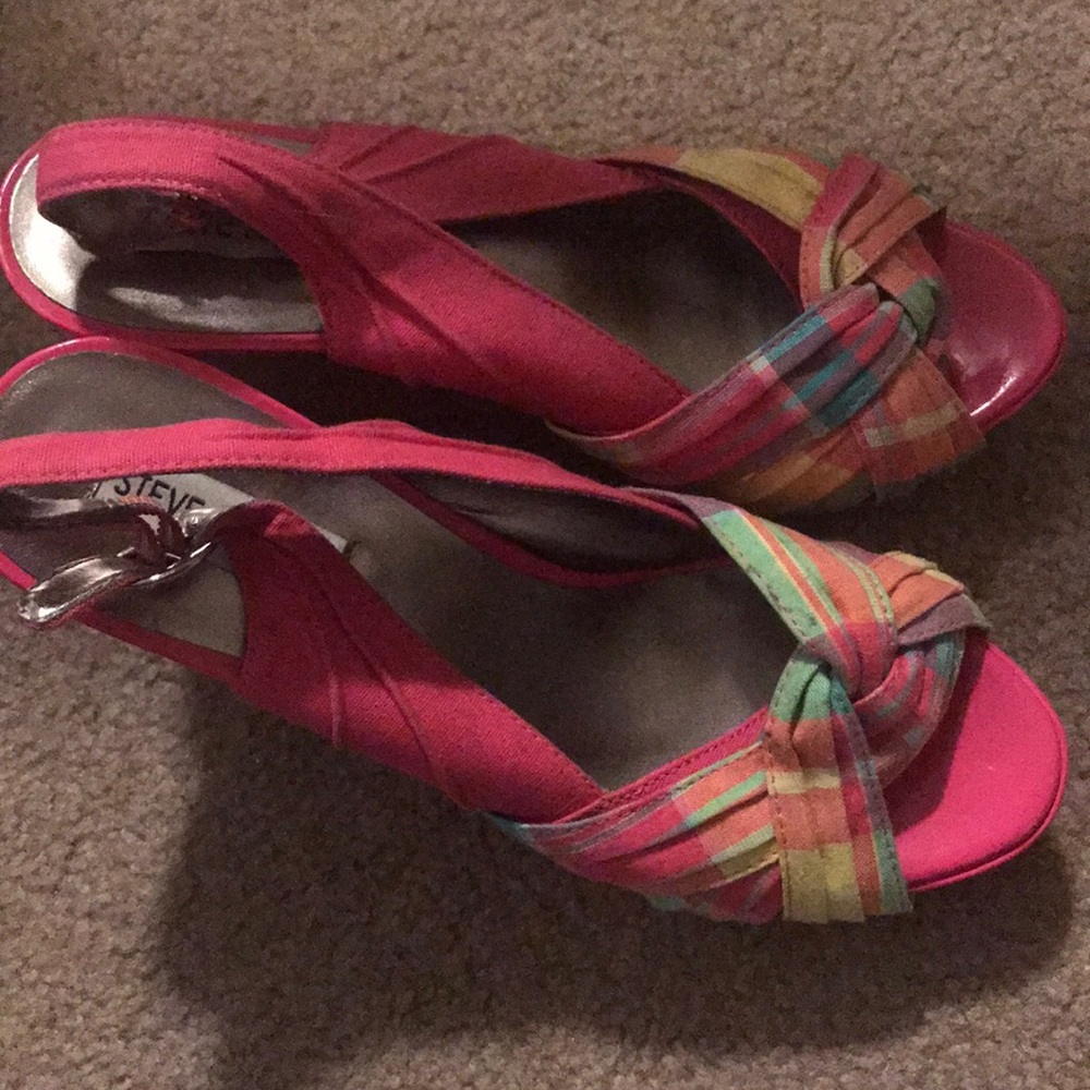 Pink Steve Madden wedges